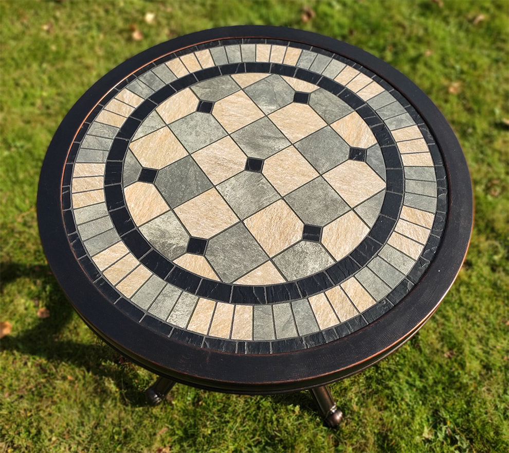 Круглый садовый стол с мозаикой из керамической плитки, металлическая мебель в беседку на дачу, кованый стол с камнем, чайный стол на террасу загородного дома, мебель для пансионатоа