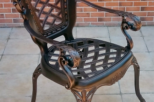 Кресло Корона Ромбы металлическое уличное.